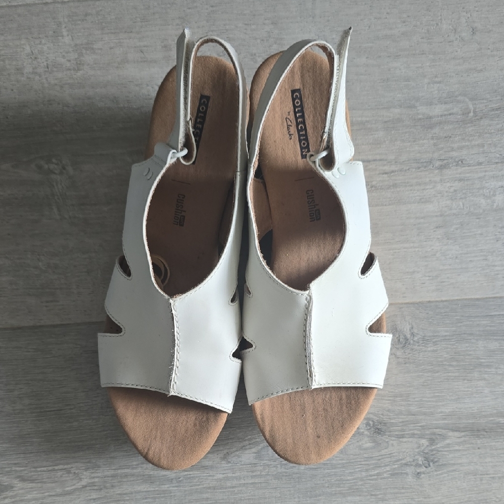 Clarks Collection B Cream Women's Sandals